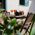 Сasa de vacaciones Sous Les Pins De *